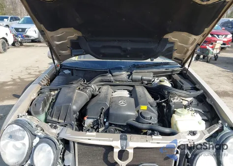 2000 Mercedes-Benz E 320 z USA, uszkodzony, nr VIN WDBJF65J7YB033597